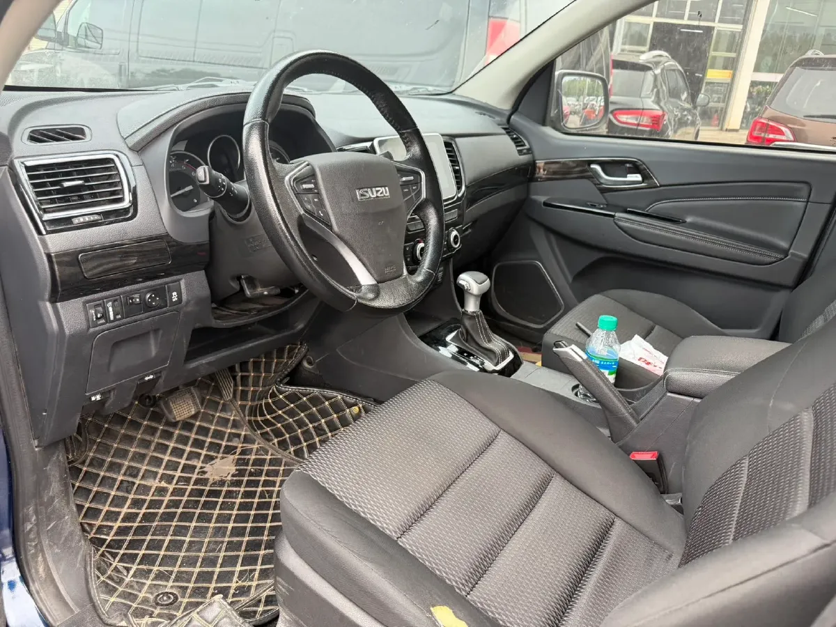 2020 Volkswagen T-Roc 1.4T 131HP L4 7DCT,autocango,china used car exporter,china ev exporter,chinese used car exporter,chinese used ev exporter