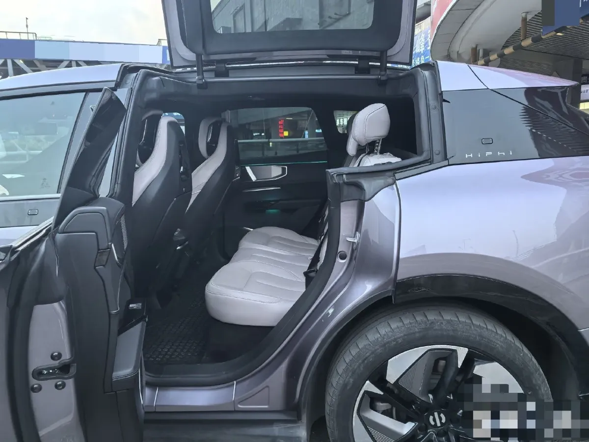 2023 HiPhi Y BEV 76.6KWH,autocango,china used car exporter,china ev exporter,chinese used car exporter,chinese used ev exporter