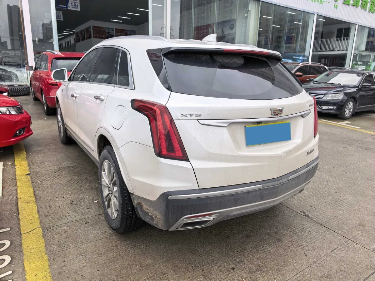 2021 Cadillac XT5 2.0T 237HP L4 9AT,autocango,china used car exporter,china ev exporter,chinese used car exporter,chinese used ev exporter