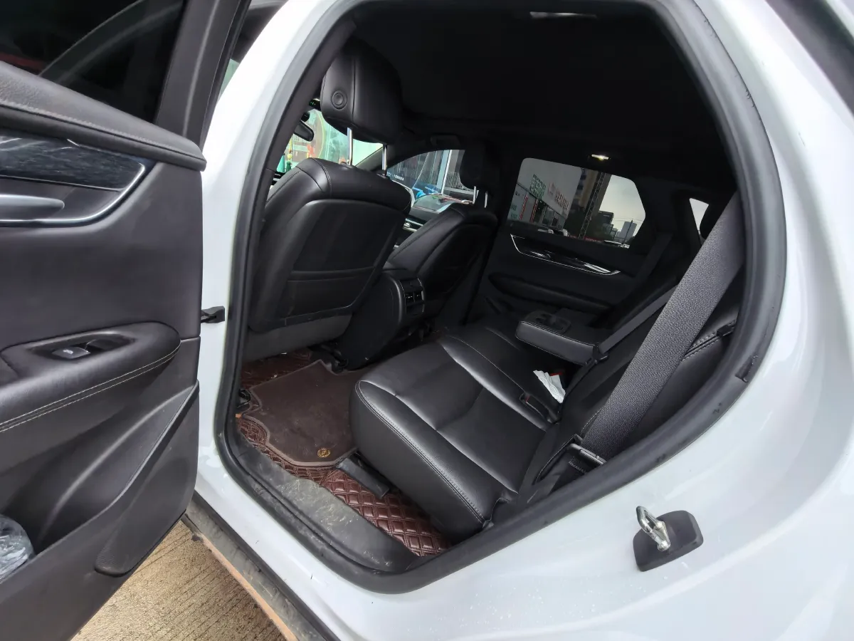 2021 Cadillac XT5 2.0T 237HP L4 9AT,autocango,china used car exporter,china ev exporter,chinese used car exporter,chinese used ev exporter