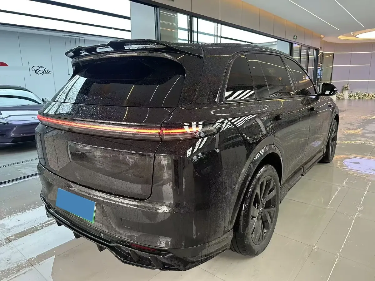 2023 Li L7 Range Extended 154HP REEV 40.9KWH,autocango,china used car exporter,china ev exporter,chinese used car exporter,chinese used ev exporter