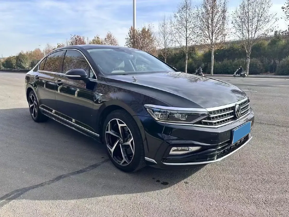 2020 Volkswagen Magotan 2.0T 186HP L4 7DCT,autocango,china used car exporter,china ev exporter,chinese used car exporter,chinese used ev exporter