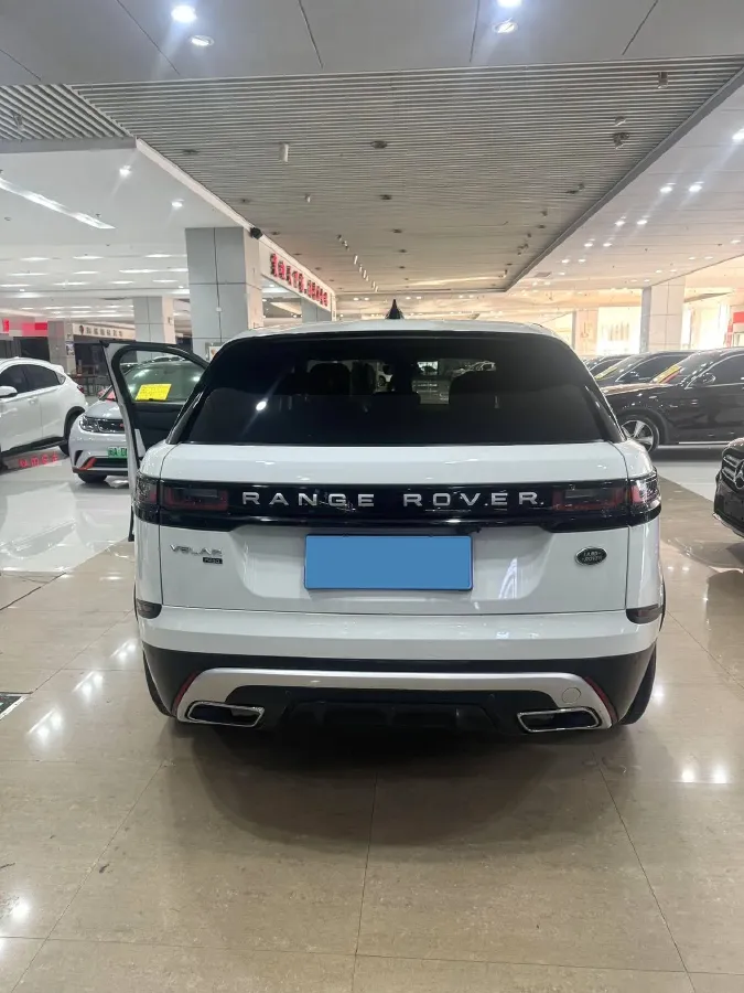 2018 Land Rover Discovery 2.0T 300HP L4 8AT,autocango,china used car exporter,china ev exporter,chinese used car exporter,chinese used ev exporter
