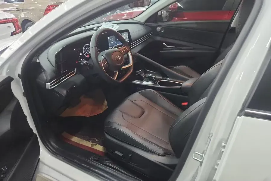 2022 Hyundai Elantra 1.5L 115HP L4 CVT,autocango,china used car exporter,china ev exporter,chinese used car exporter,chinese used ev exporter