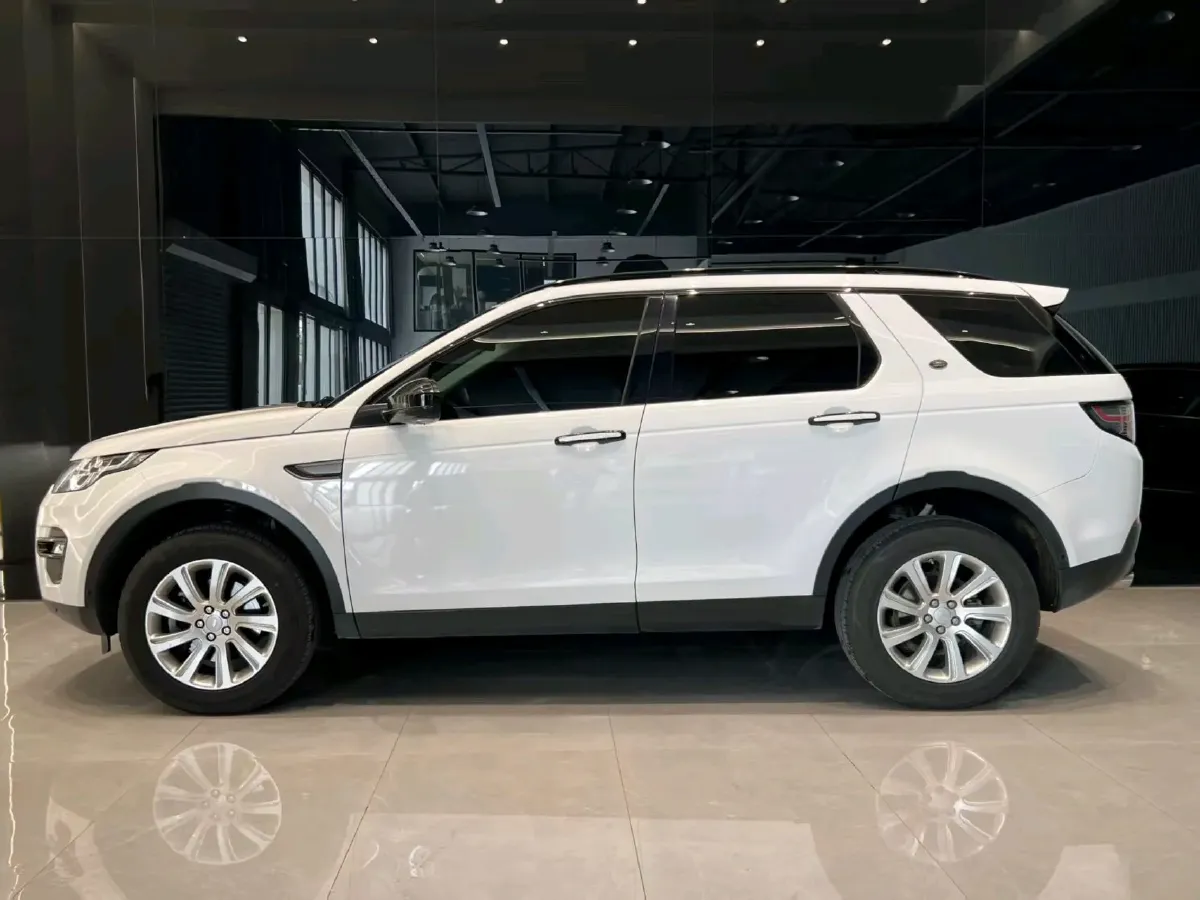 2019 Land Rover Discovery Sport 2.0T 241HP L4 9AT,autocango,china used car exporter,china ev exporter,chinese used car exporter,chinese used ev exporter