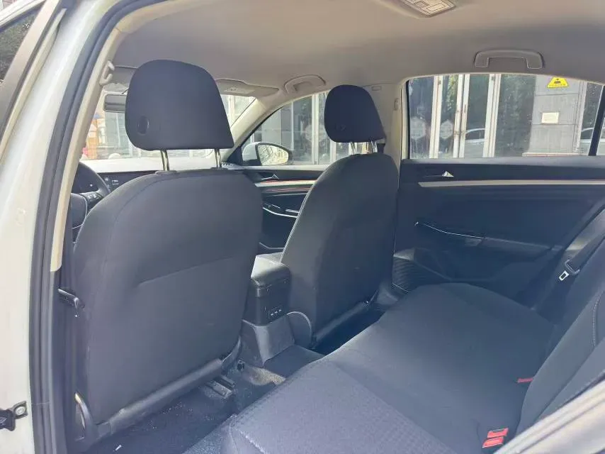 2019 Bestune T77 1.2T 143HP L4 7DCT,autocango,china used car exporter,china ev exporter,chinese used car exporter,chinese used ev exporter