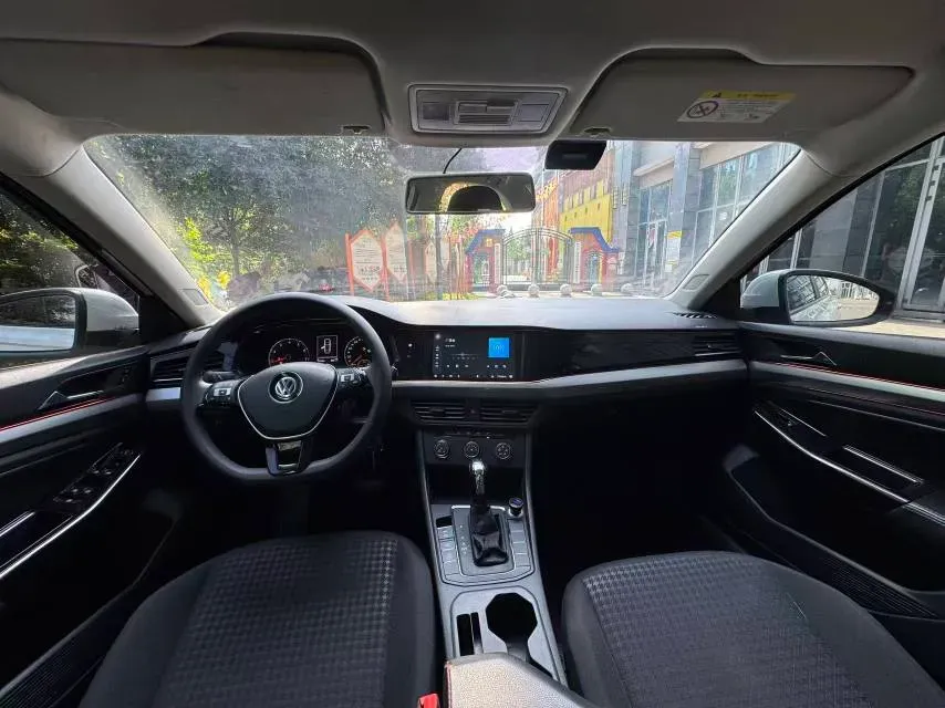 2019 Bestune T77 1.2T 143HP L4 7DCT,autocango,china used car exporter,china ev exporter,chinese used car exporter,chinese used ev exporter