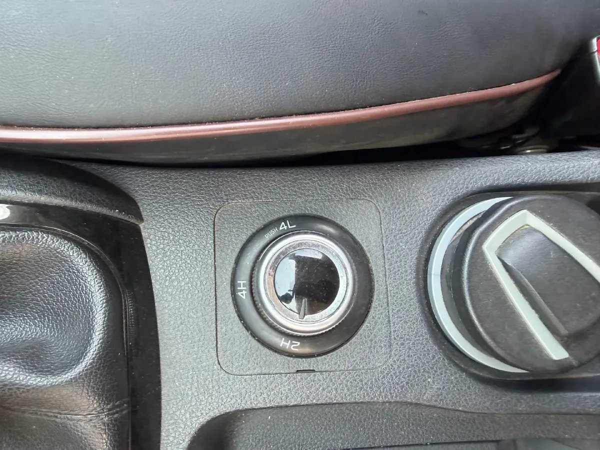 2020 Isuzu LingTuo 2.5T 150HP L4 6MT,autocango,china used car exporter,china ev exporter,chinese used car exporter,chinese used ev exporter