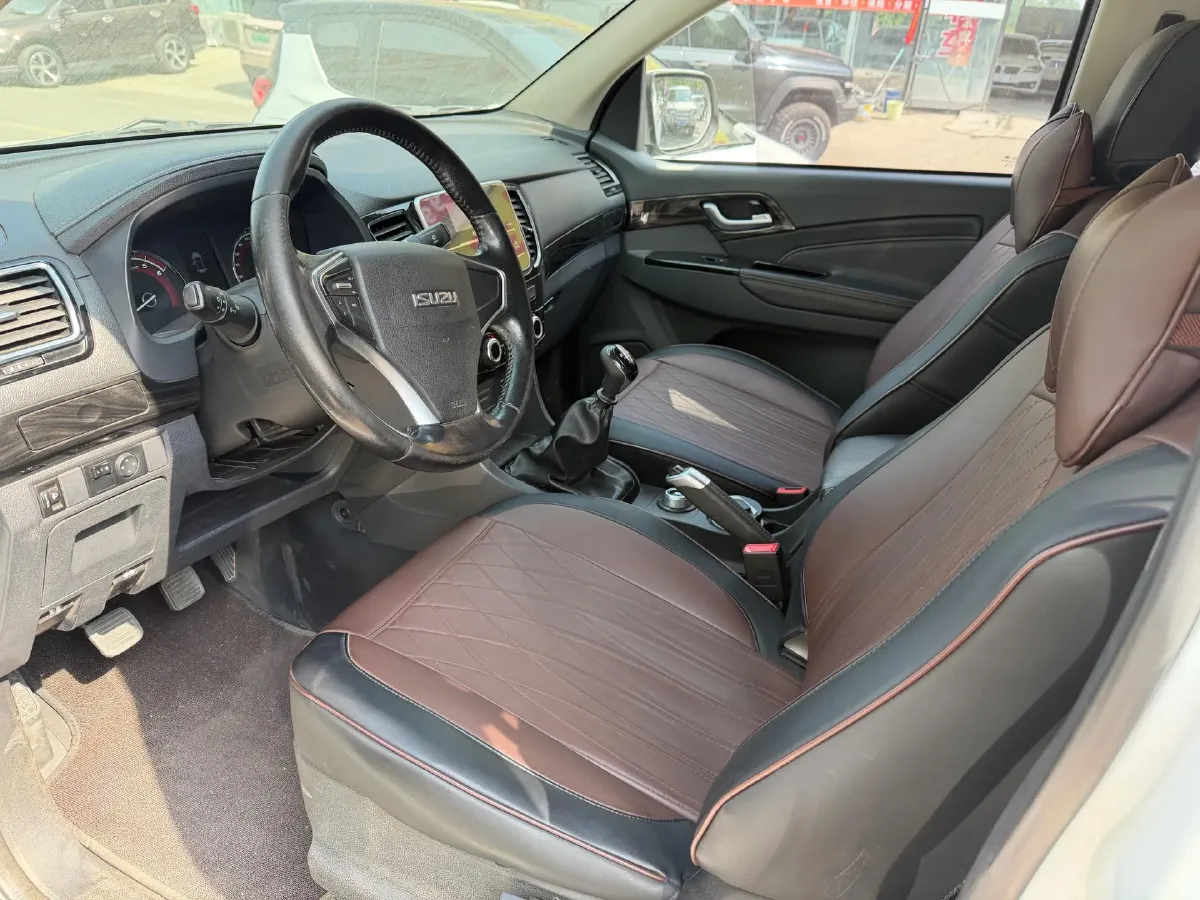 2020 Isuzu LingTuo 2.5T 150HP L4 6MT,autocango,china used car exporter,china ev exporter,chinese used car exporter,chinese used ev exporter