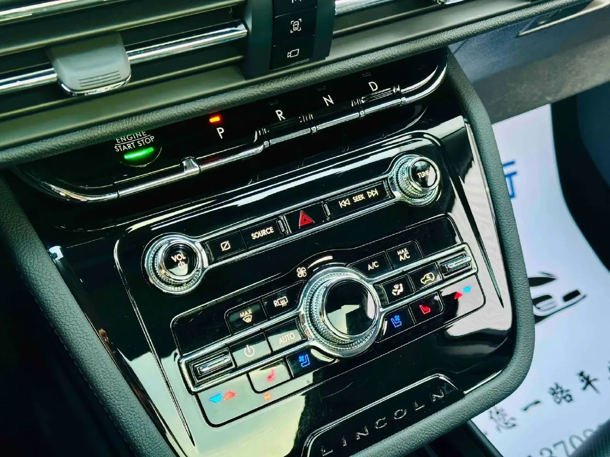 2023 Lincoln Corsair 2.0T 261HP L4 8AT,autocango,china used car exporter,china ev exporter,chinese used car exporter,chinese used ev exporter