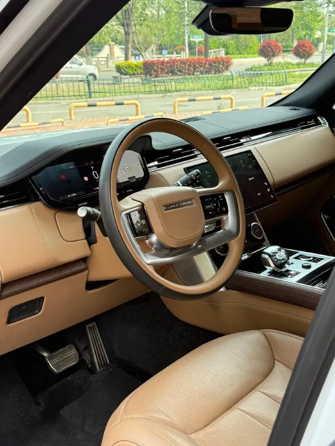 2024 Land Rover Range Rover 3.0T 400HP L6 8AT,autocango,china used car exporter,china ev exporter,chinese used car exporter,chinese used ev exporter
