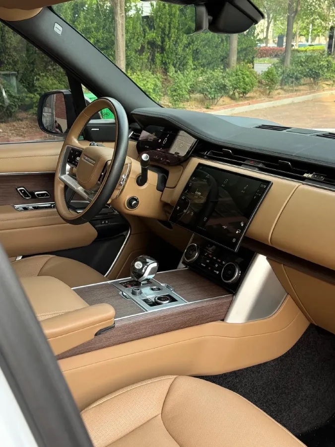 2024 Land Rover Range Rover 3.0T 400HP L6 8AT,autocango,china used car exporter,china ev exporter,chinese used car exporter,chinese used ev exporter