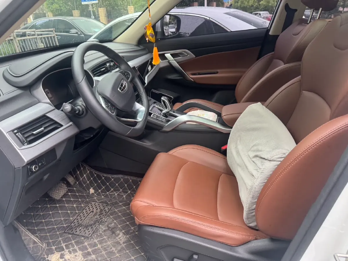 2019 Mitsubishi Outlander 2.0L 166HP L4 CVT,autocango,china used car exporter,china ev exporter,chinese used car exporter,chinese used ev exporter