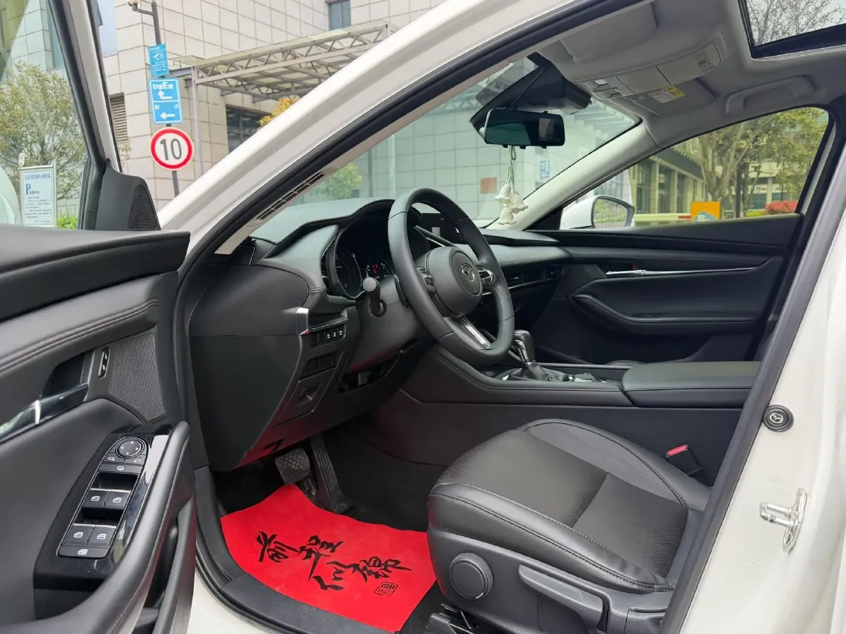 2022 Mazda 3 Axela 2.0L 158HP L4 6AT,autocango,china used car exporter,china ev exporter,chinese used car exporter,chinese used ev exporter