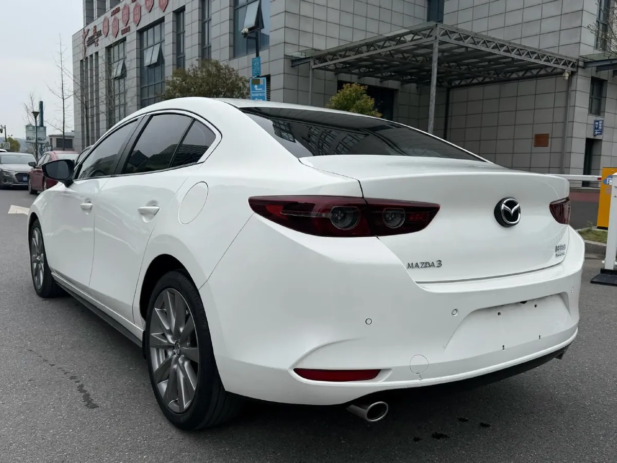 2022 Mazda 3 Axela 2.0L 158HP L4 6AT,autocango,china used car exporter,china ev exporter,chinese used car exporter,chinese used ev exporter