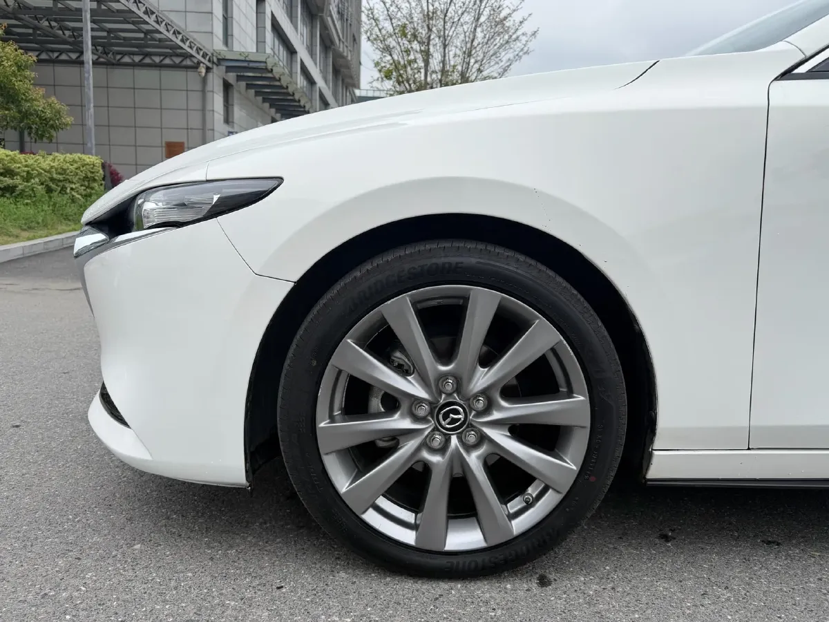 2022 Mazda 3 Axela 2.0L 158HP L4 6AT,autocango,china used car exporter,china ev exporter,chinese used car exporter,chinese used ev exporter