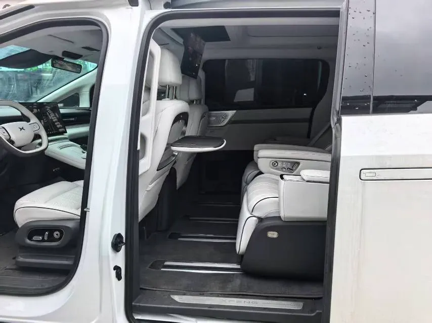 2026 Xpeng X9 REEV 150HP REEV,autocango,china used car exporter,china ev exporter,chinese used car exporter,chinese used ev exporter