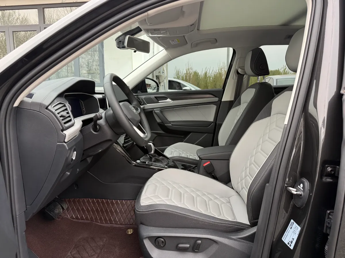 2024 Volkswagen Tayron 2.0T 186HP L4 7DCT,autocango,china used car exporter,china ev exporter,chinese used car exporter,chinese used ev exporter