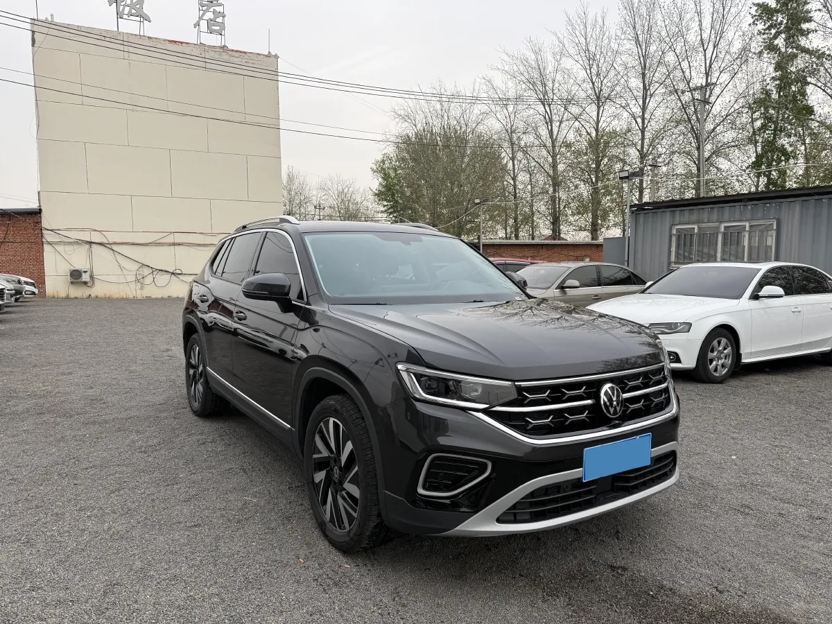 2024 Volkswagen Tayron 2.0T 186HP L4 7DCT,autocango,china used car exporter,china ev exporter,chinese used car exporter,chinese used ev exporter