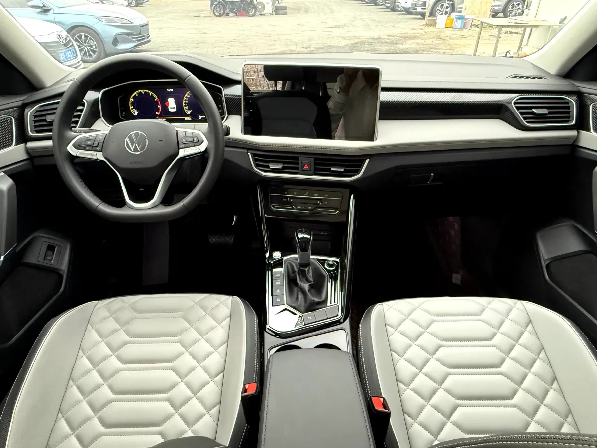 2024 Volkswagen Tayron 2.0T 186HP L4 7DCT,autocango,china used car exporter,china ev exporter,chinese used car exporter,chinese used ev exporter