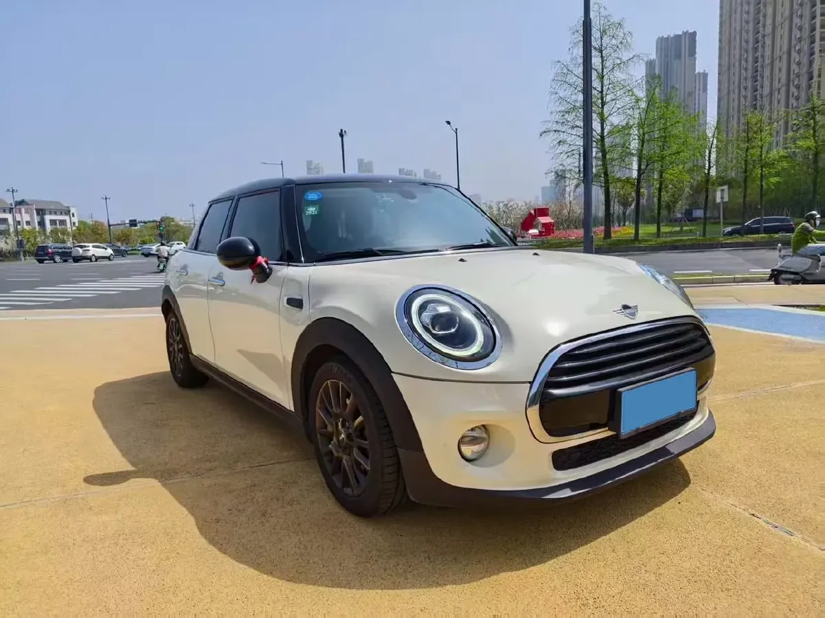 2018 MINI COUNTRYMAN 1.5T 136HP L3 6AT,autocango,china used car exporter,china ev exporter,chinese used car exporter,chinese used ev exporter