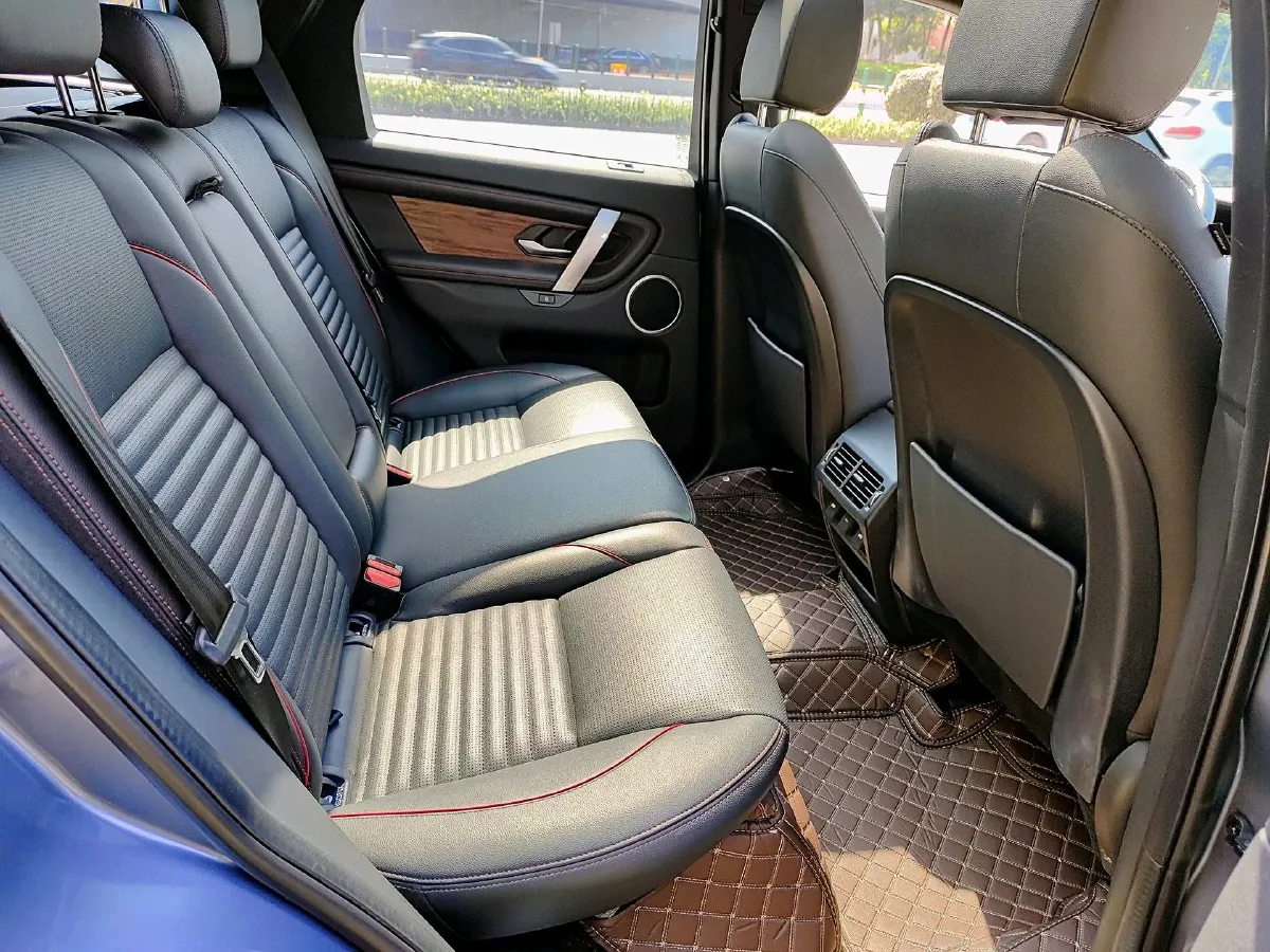 2020 Land Rover Discovery Sport 2.0T 249HP L4 9AT,autocango,china used car exporter,china ev exporter,chinese used car exporter,chinese used ev exporter