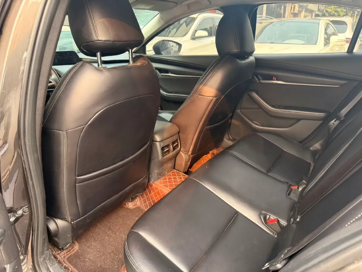 2022 Mazda 3 Axela 2.0L 158HP L4 6AT,autocango,china used car exporter,china ev exporter,chinese used car exporter,chinese used ev exporter