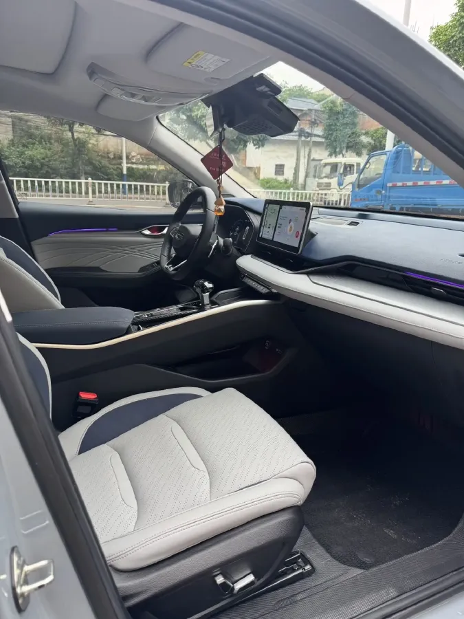 2021 Geely Preface 2.0T 190HP L4 7DCT,autocango,china used car exporter,china ev exporter,chinese used car exporter,chinese used ev exporter