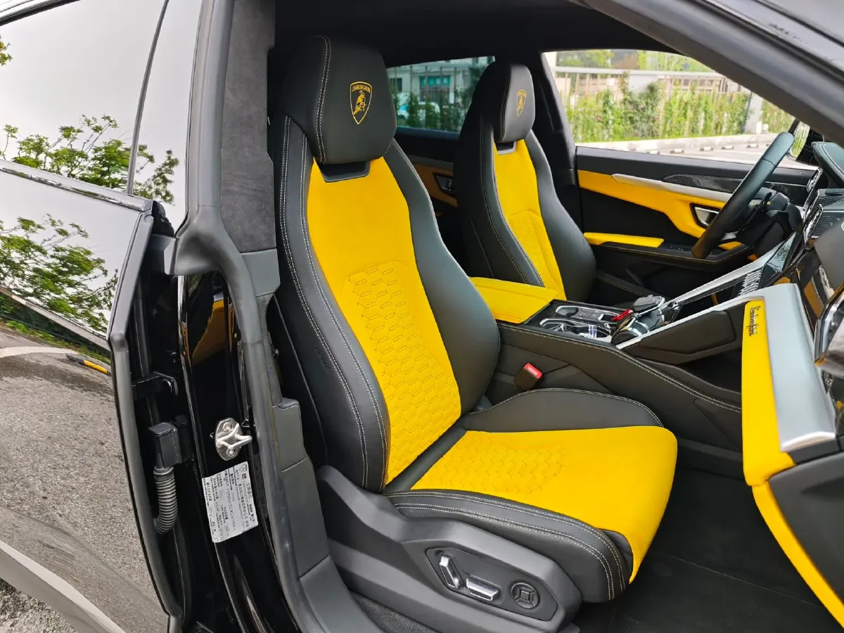 2018 Lamborghini Urus 4.0T 650HP V8 8AT,autocango,china used car exporter,china ev exporter,chinese used car exporter,chinese used ev exporter