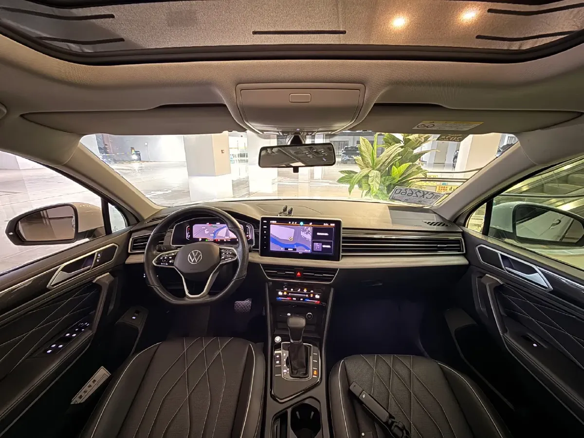 2023 Volkswagen Tiguan L 1.5T 160HP L4 7DCT,autocango,china used car exporter,china ev exporter,chinese used car exporter,chinese used ev exporter