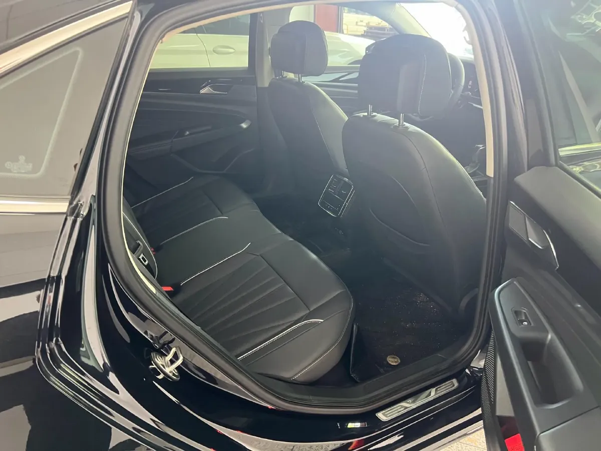 2024 Volkswagen Passat 2.0T 186HP L4 7DCT,autocango,china used car exporter,china ev exporter,chinese used car exporter,chinese used ev exporter