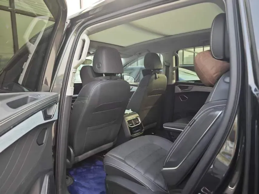 2024 Volkswagen Talagon 2.0T 220HP L4 7DCT,autocango,china used car exporter,china ev exporter,chinese used car exporter,chinese used ev exporter