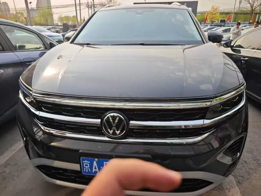 2024 Volkswagen Talagon 2.0T 220HP L4 7DCT,autocango,china used car exporter,china ev exporter,chinese used car exporter,chinese used ev exporter