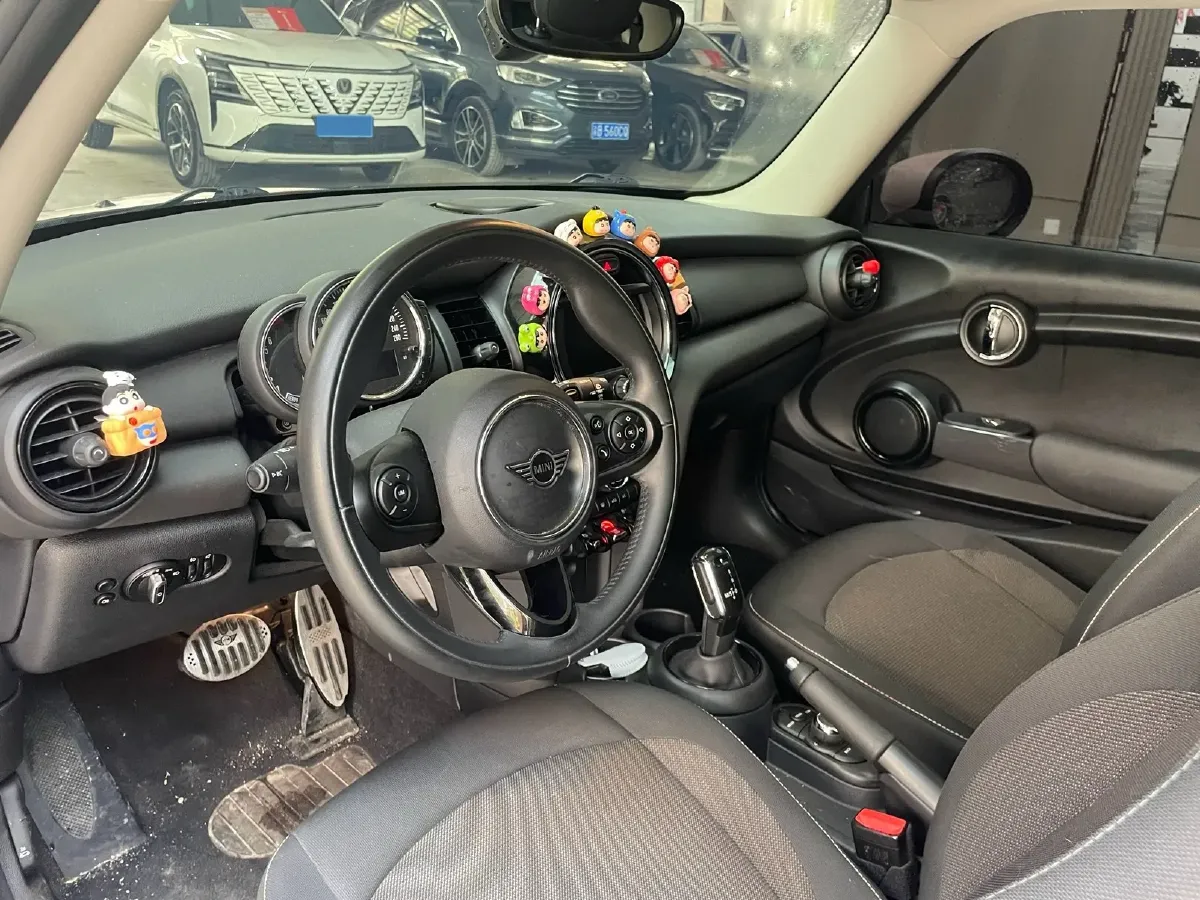 2020 MINI MINI 1.5T 102HP L3 7DCT,autocango,china used car exporter,china ev exporter,chinese used car exporter,chinese used ev exporter