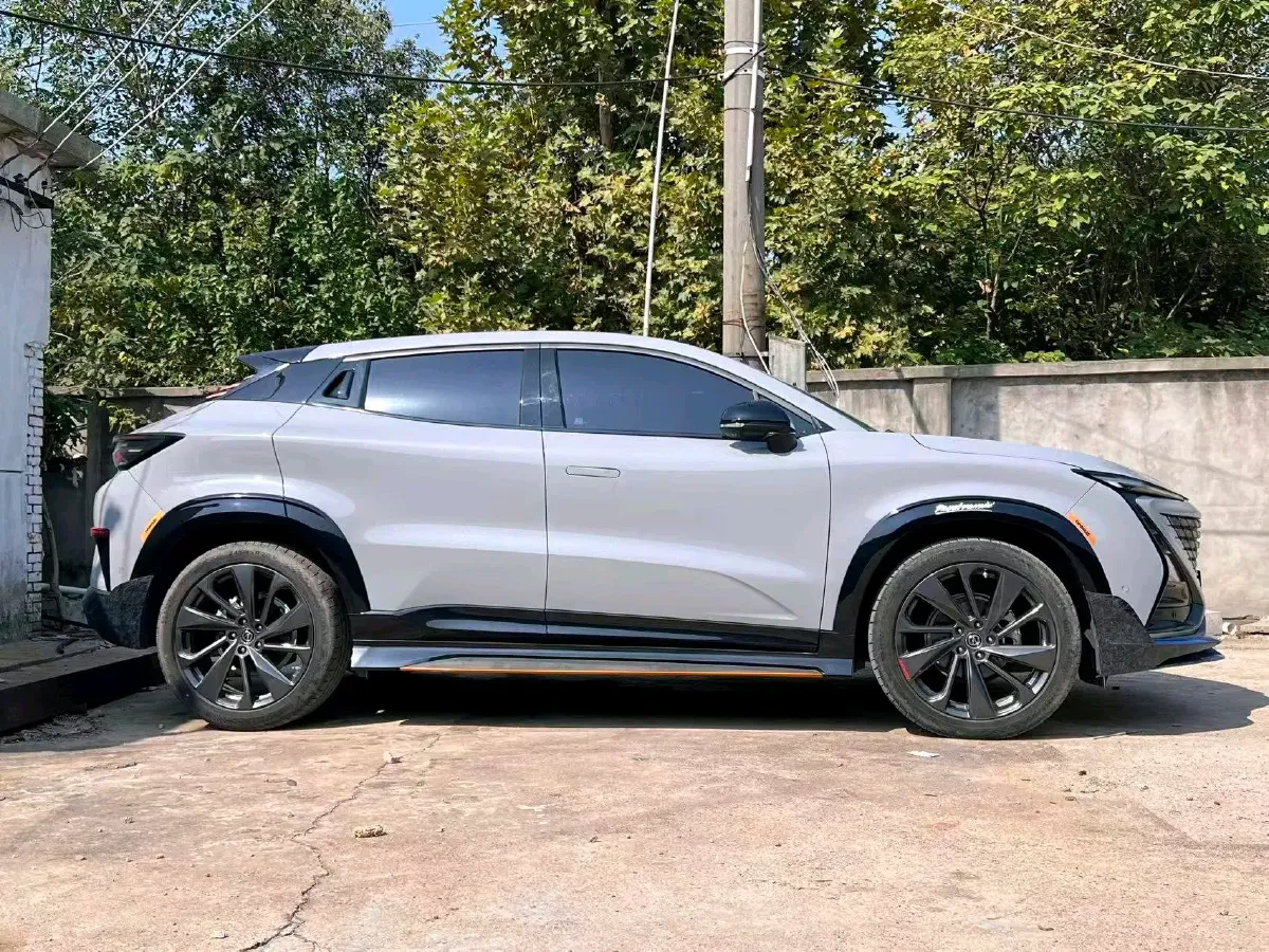 2020 ChangAn UNI-T 1.5T 180HP L4 7DCT,autocango,china used car exporter,china ev exporter,chinese used car exporter,chinese used ev exporter