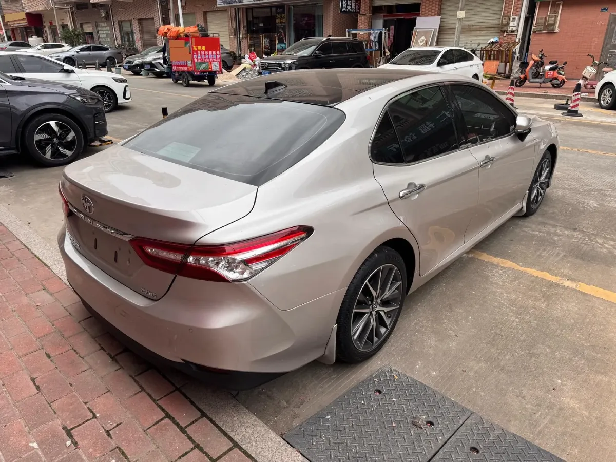 2021 Toyota Camry 2.5L 209HP L4 8AT,autocango,china used car exporter,china ev exporter,chinese used car exporter,chinese used ev exporter