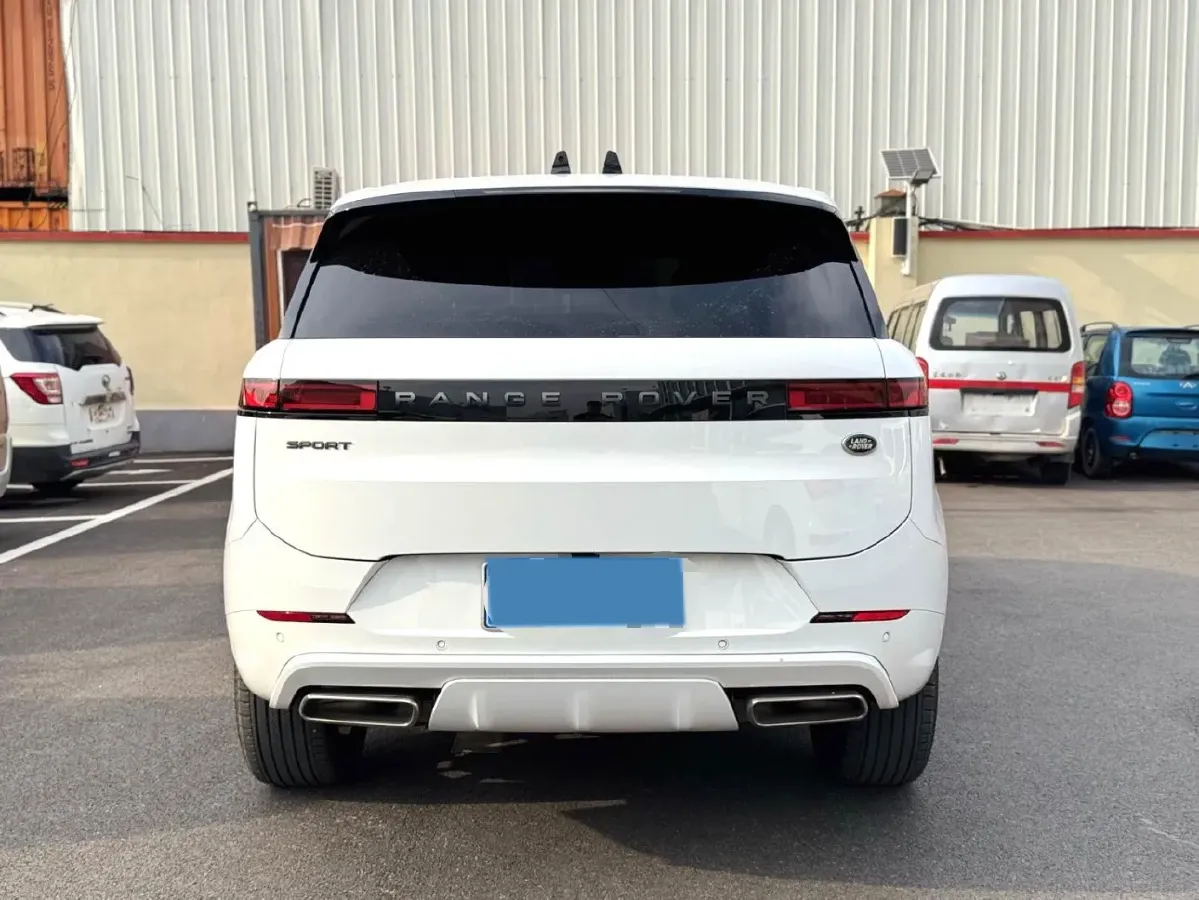 2024 Land Rover Range Rover Sport 3.0T 400HP L6 8AT,autocango,china used car exporter,china ev exporter,chinese used car exporter,chinese used ev exporter