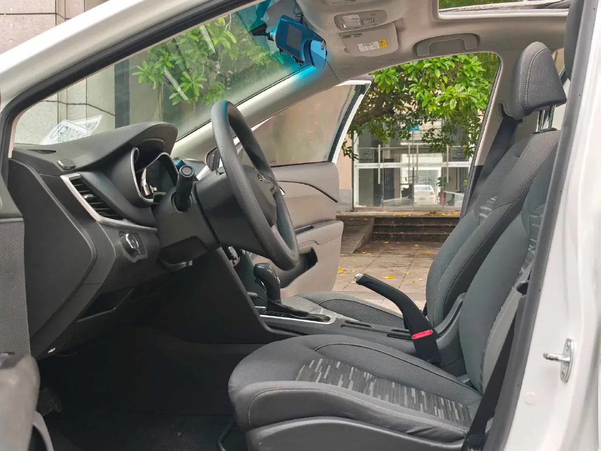 2019 Chevrolet Cavalier 1.5L 113HP L4 6AT,autocango,china used car exporter,china ev exporter,chinese used car exporter,chinese used ev exporter