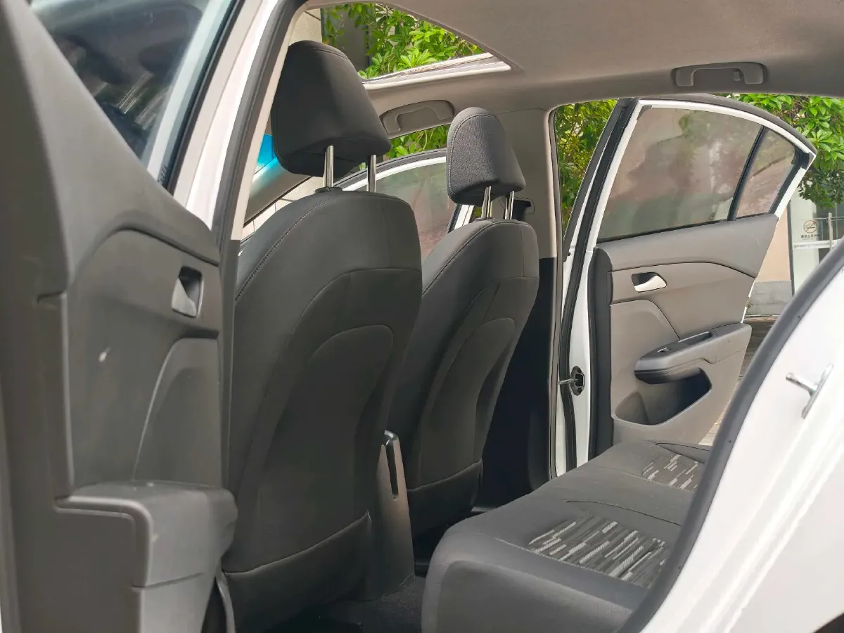 2019 Chevrolet Cavalier 1.5L 113HP L4 6AT,autocango,china used car exporter,china ev exporter,chinese used car exporter,chinese used ev exporter