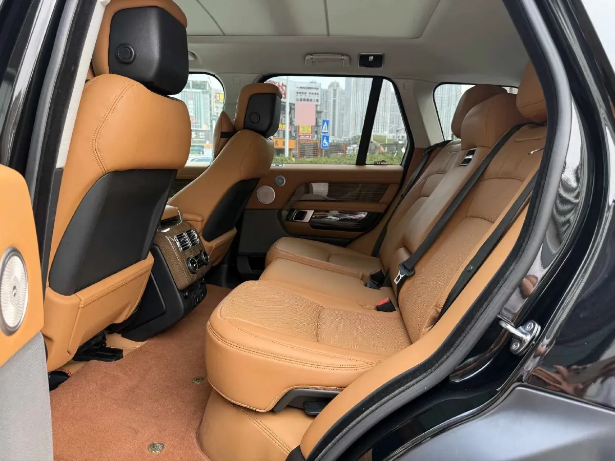 2018 Land Rover Range Rover Evoque 2.0T 241HP L4 9AT,autocango,china used car exporter,china ev exporter,chinese used car exporter,chinese used ev exporter