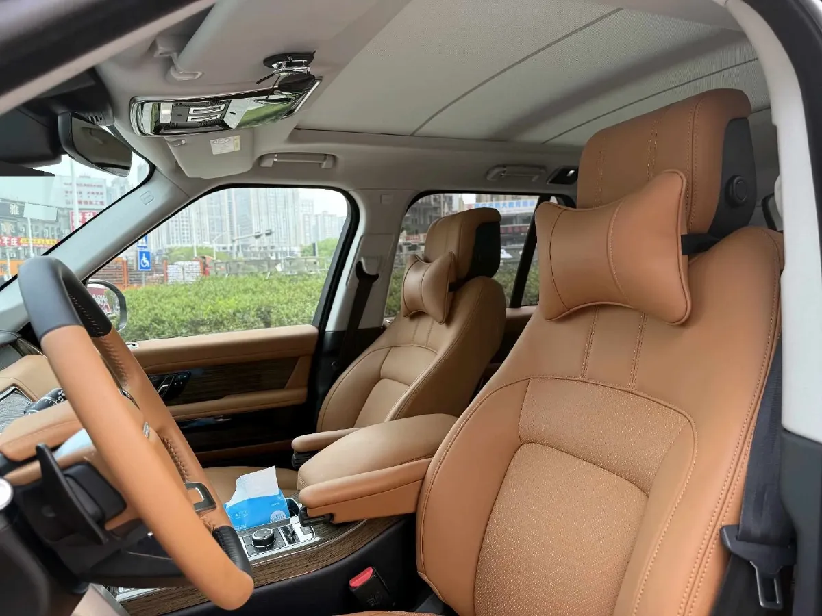 2018 Land Rover Range Rover Evoque 2.0T 241HP L4 9AT,autocango,china used car exporter,china ev exporter,chinese used car exporter,chinese used ev exporter