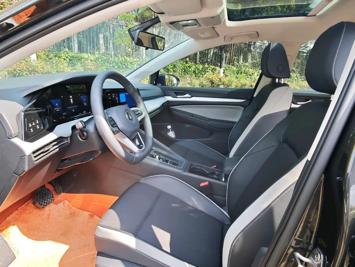 2023 Volkswagen Golf 1.4T 150HP L4 7DCT,autocango,china used car exporter,china ev exporter,chinese used car exporter,chinese used ev exporter