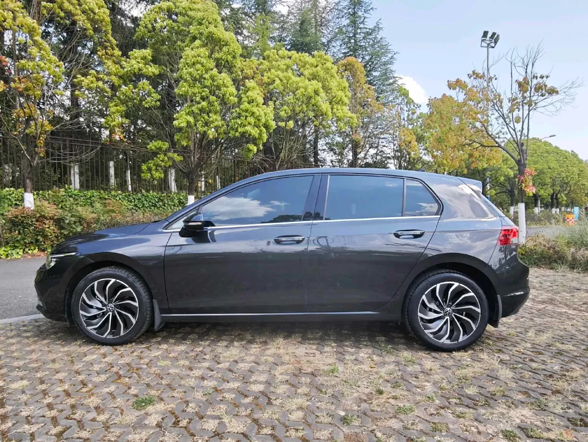2023 Volkswagen Golf 1.4T 150HP L4 7DCT,autocango,china used car exporter,china ev exporter,chinese used car exporter,chinese used ev exporter