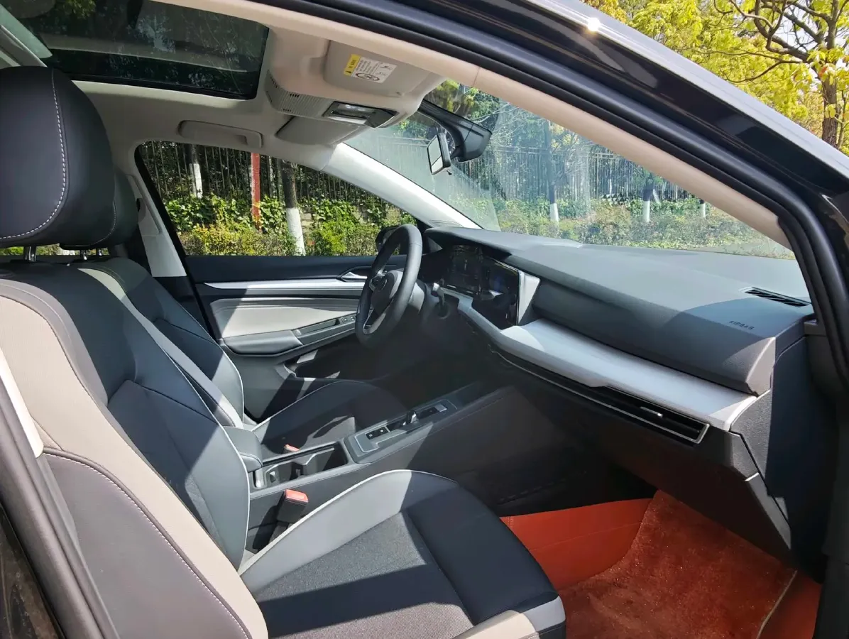 2023 Volkswagen Golf 1.4T 150HP L4 7DCT,autocango,china used car exporter,china ev exporter,chinese used car exporter,chinese used ev exporter