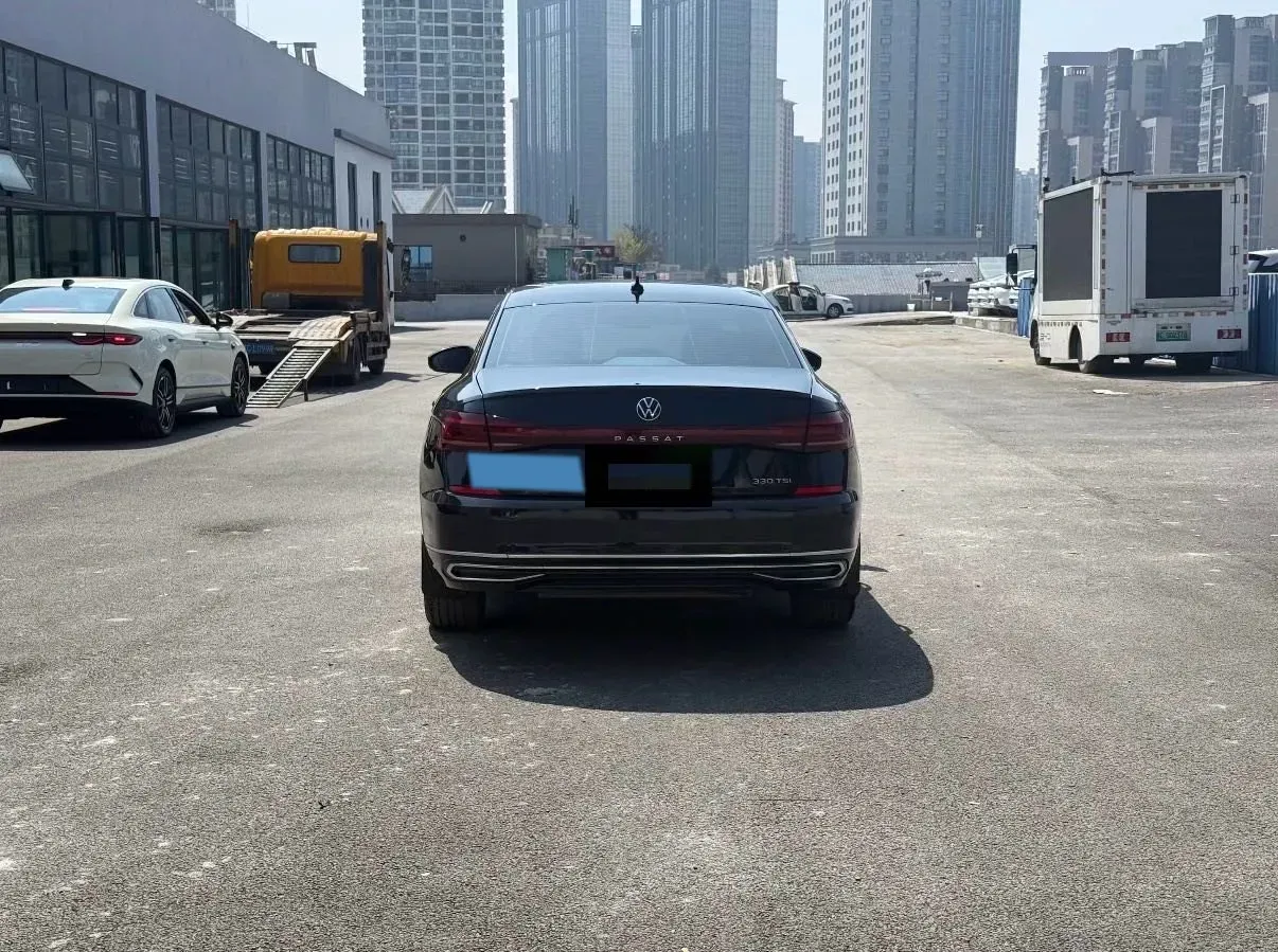 2024 Volkswagen Passat 2.0T 186HP L4 7DCT,autocango,china used car exporter,china ev exporter,chinese used car exporter,chinese used ev exporter