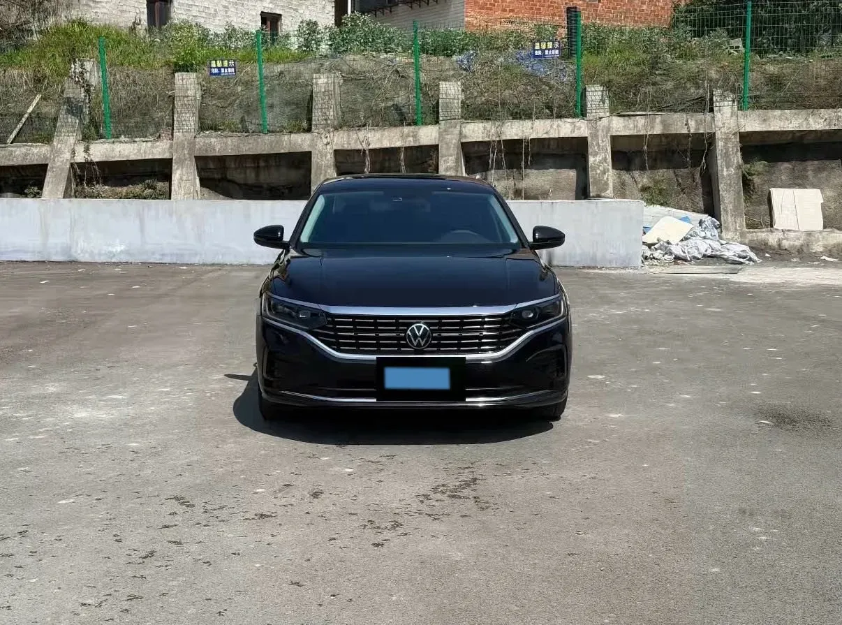 2024 Volkswagen Passat 2.0T 186HP L4 7DCT,autocango,china used car exporter,china ev exporter,chinese used car exporter,chinese used ev exporter