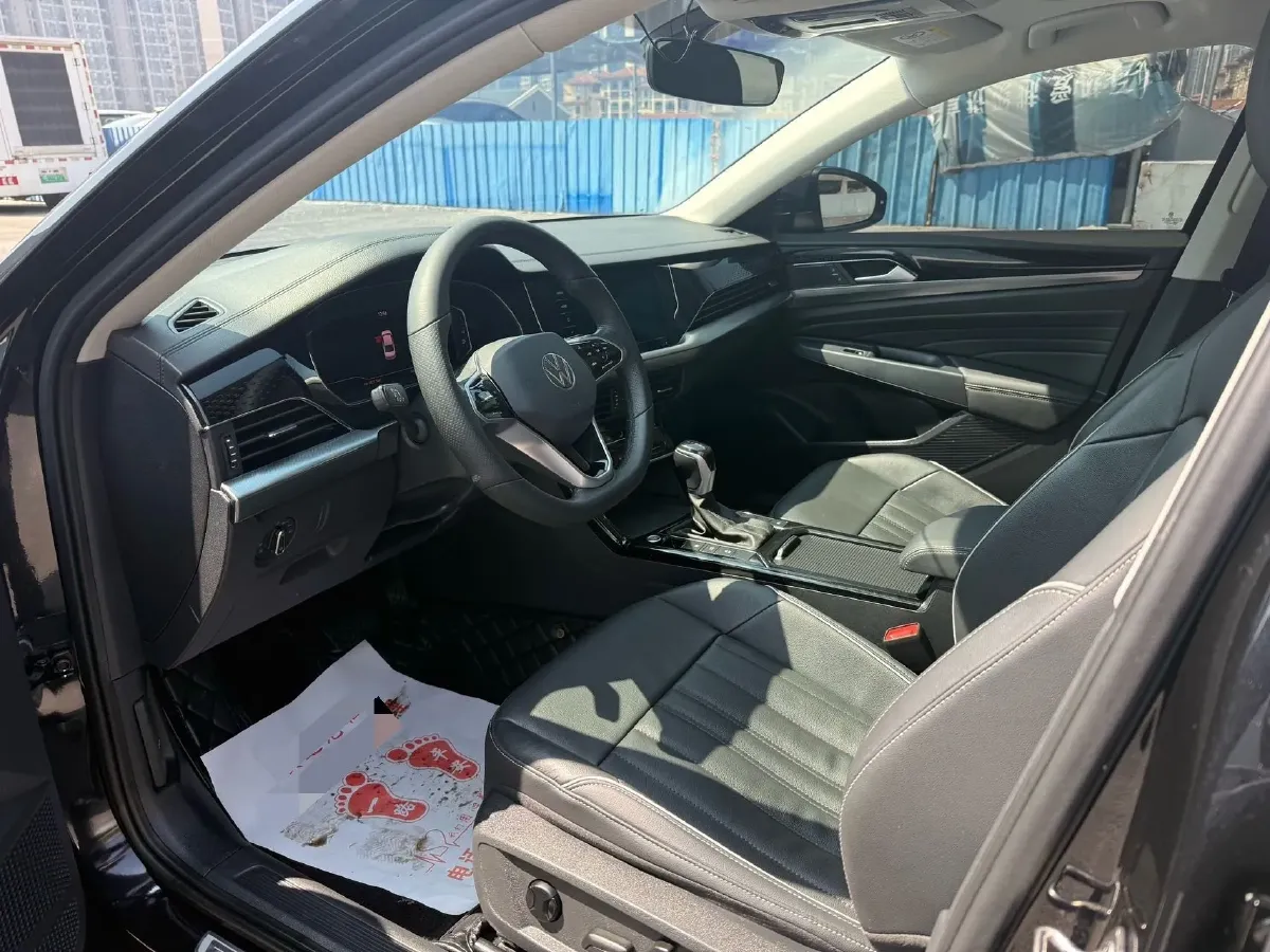 2024 Volkswagen Passat 2.0T 186HP L4 7DCT,autocango,china used car exporter,china ev exporter,chinese used car exporter,chinese used ev exporter