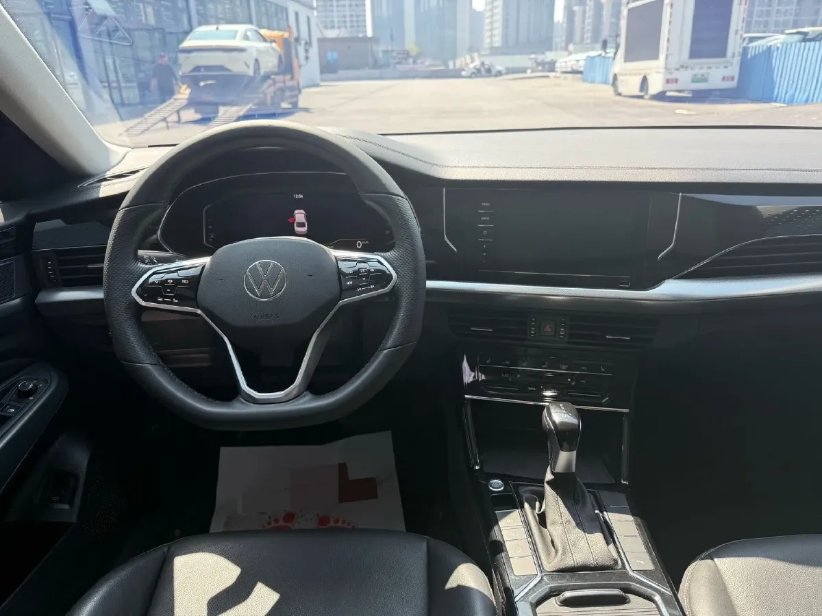 2024 Volkswagen Passat 2.0T 186HP L4 7DCT,autocango,china used car exporter,china ev exporter,chinese used car exporter,chinese used ev exporter