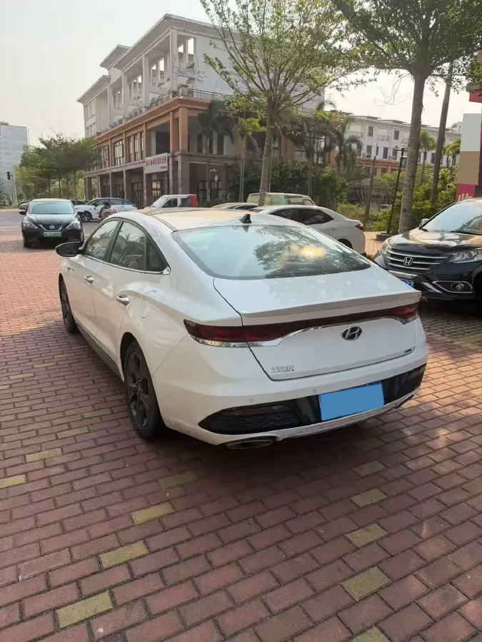 2019 Hyundai La Festa 1.6T 190HP L4 7DCT,autocango,china used car exporter,china ev exporter,chinese used car exporter,chinese used ev exporter