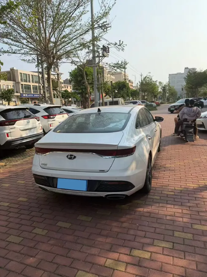 2019 Hyundai La Festa 1.6T 190HP L4 7DCT,autocango,china used car exporter,china ev exporter,chinese used car exporter,chinese used ev exporter